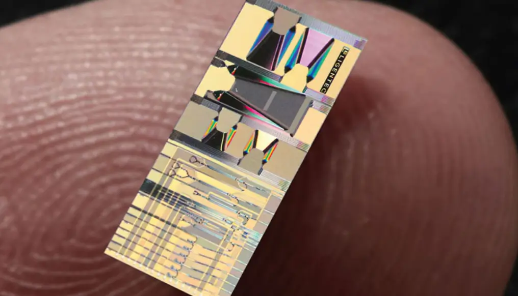 Bright_Horizons_in_Silicon_Photonics-img